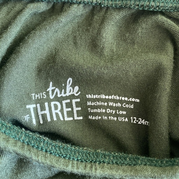 This Tribe of Three ruffle sleeve bodysuit - Picture 2 of 4